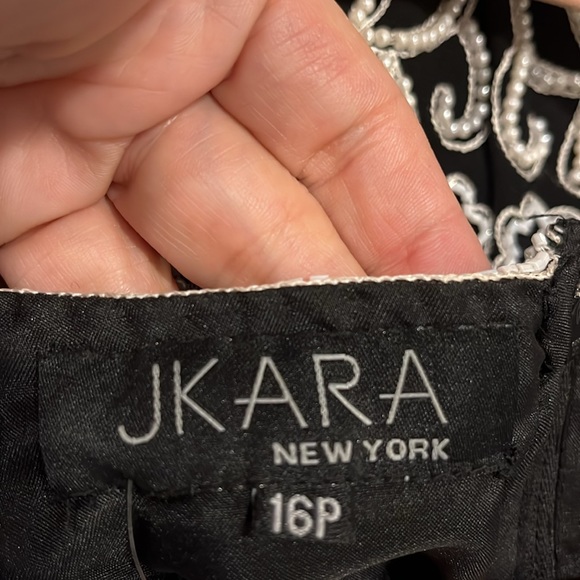 J KARA FLORAL BEADED FORMAL MAXI DRESS BLACK WHITE PLUS SIZE 16P NEW WITH TAGS - Picture 10 of 13